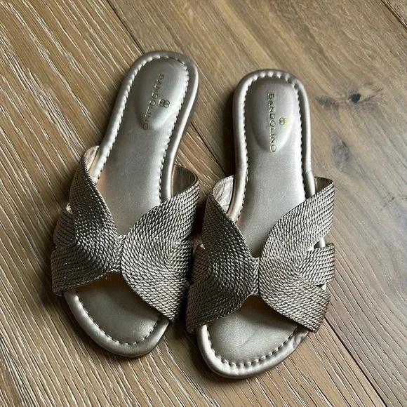 Bandolino rose Gold Sandals with Criss-Cross Strap - Picture 2 of 10